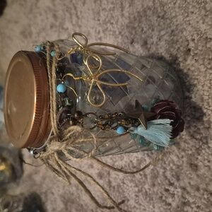 Medium sz mystery Jewelry jar